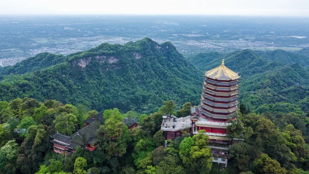 好评率99%！这个深得“特种兵”们青睐的小镇，深山觅静寺、秘境探幽意，私藏了整个夏日的色彩～