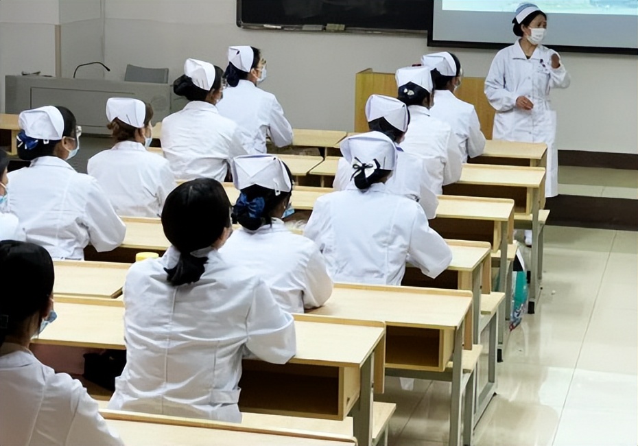 耳鼻喉治疗期间注意五原则,耳鼻喉疾病对青少年的危害