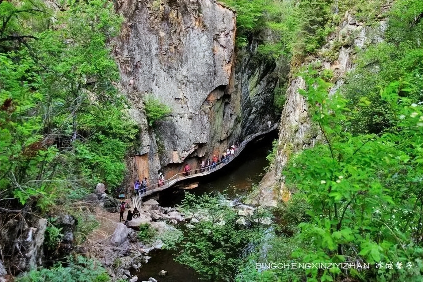 黑龙江恐龙之乡嘉荫县,中俄边境伊春市嘉荫县