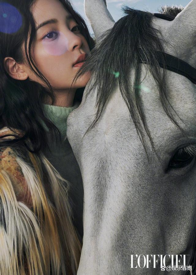 欧阳娜娜穿salomon,欧阳娜娜法式复古风照片