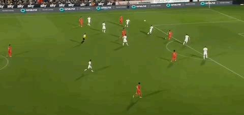 国足友谊赛0:0平新西兰,中国男足2-1泰国武磊三次错失单刀