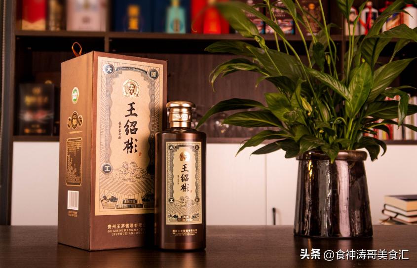 口碑最好的十款纯粮散装白酒,正宗低价纯粮白酒推荐品牌