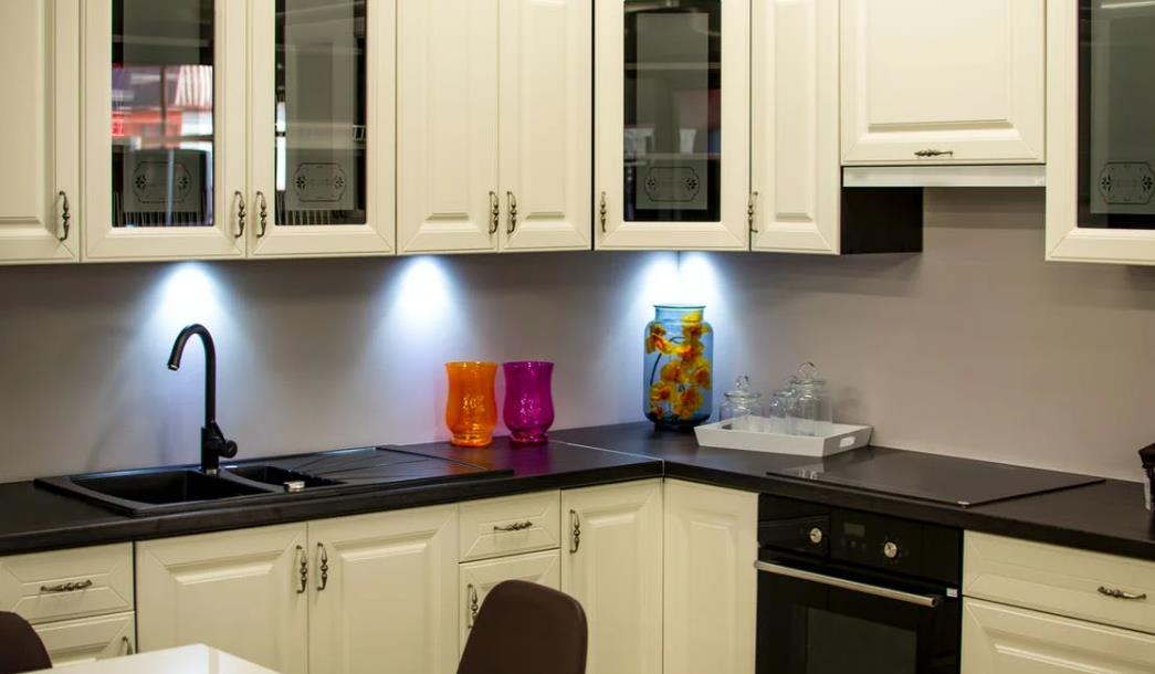 厨房橱柜柜门油污清洗剂不伤漆,纳米涂层清洁厨房