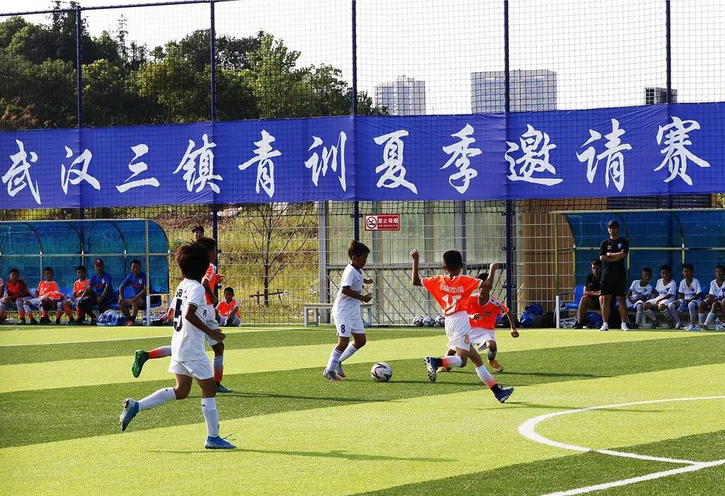 武汉三镇还差几轮冲超成功,最新中甲冲超形势