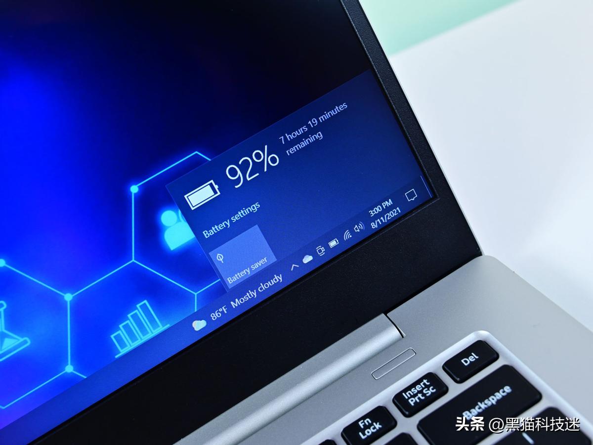 手机为什么比电脑要保值,手机用一年贬值率大概多少