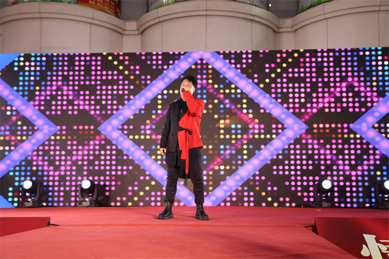 一路向前，携手同庆。阜阳商厦庆祝成立32周年举办跨年夜宴