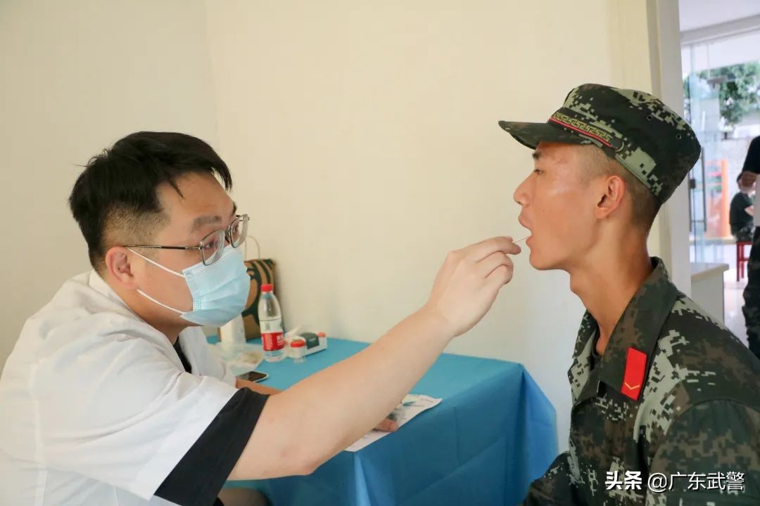 为官兵健康保驾护航,一线医护人员保驾护航