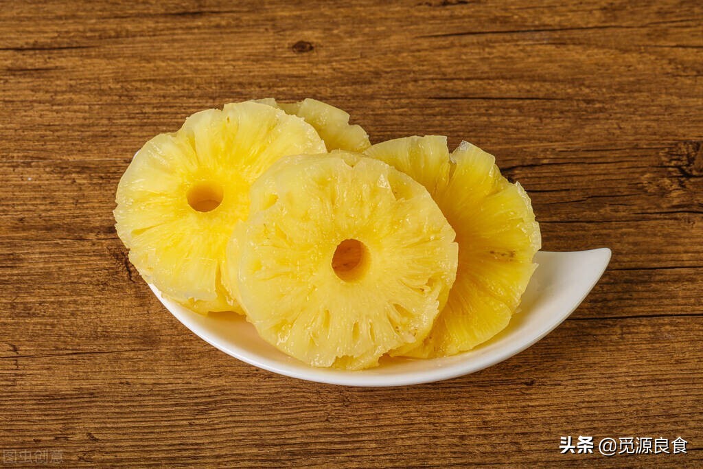 买菠萝怎么避免黑心,买菠萝的时候怎样分辨菠萝好坏