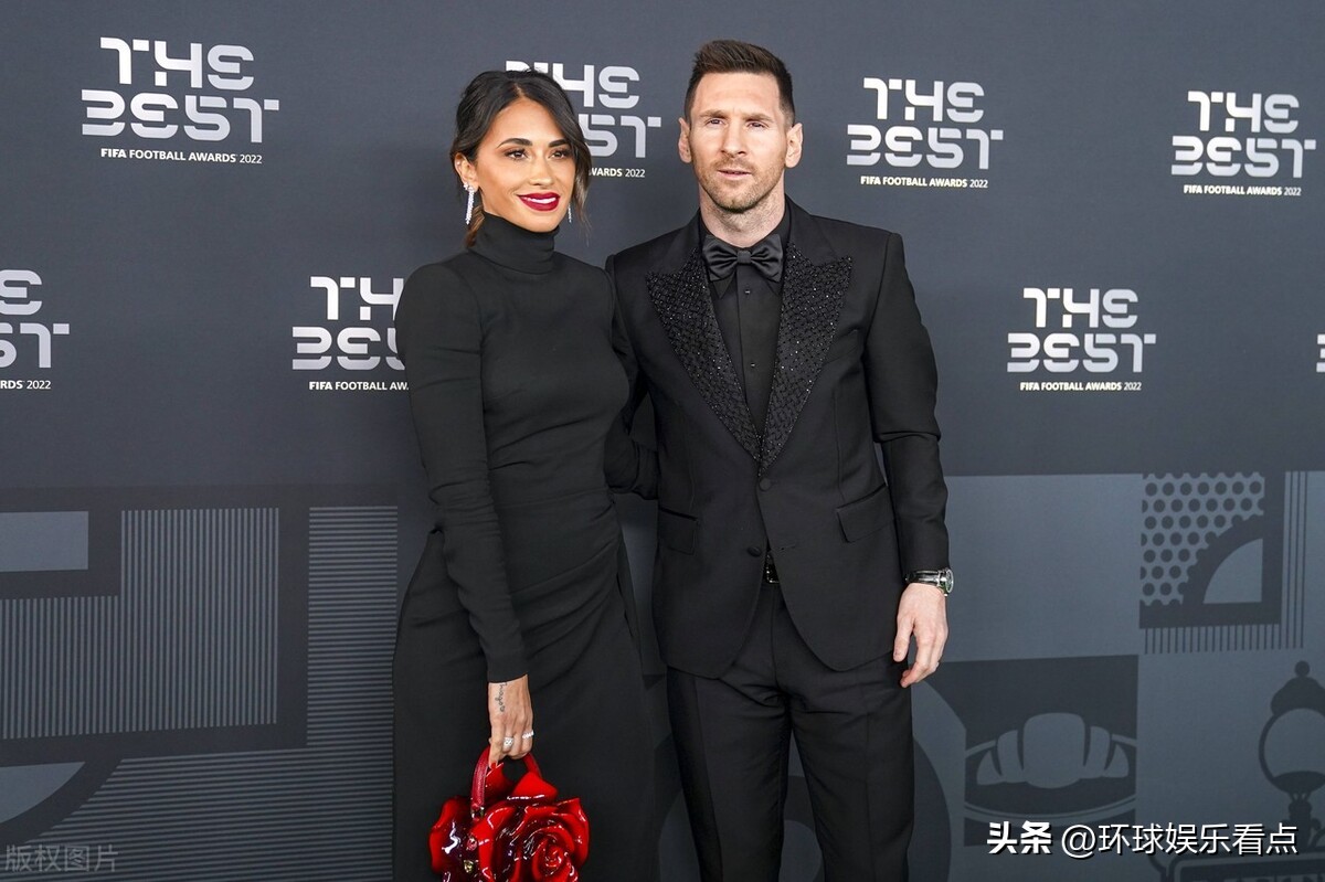 连续第七次当选世界足球先生，梅西：足球界无可争议的巨星和传奇