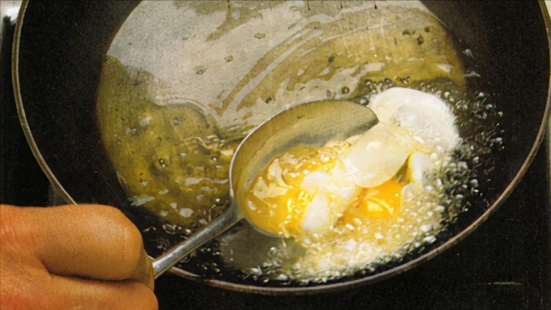 每天吃20个鸡蛋心梗,浙大教授研究癌症