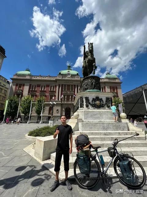 愿你踏过千山万水归来仍旧是少年,愿你越过千山归来仍是少年