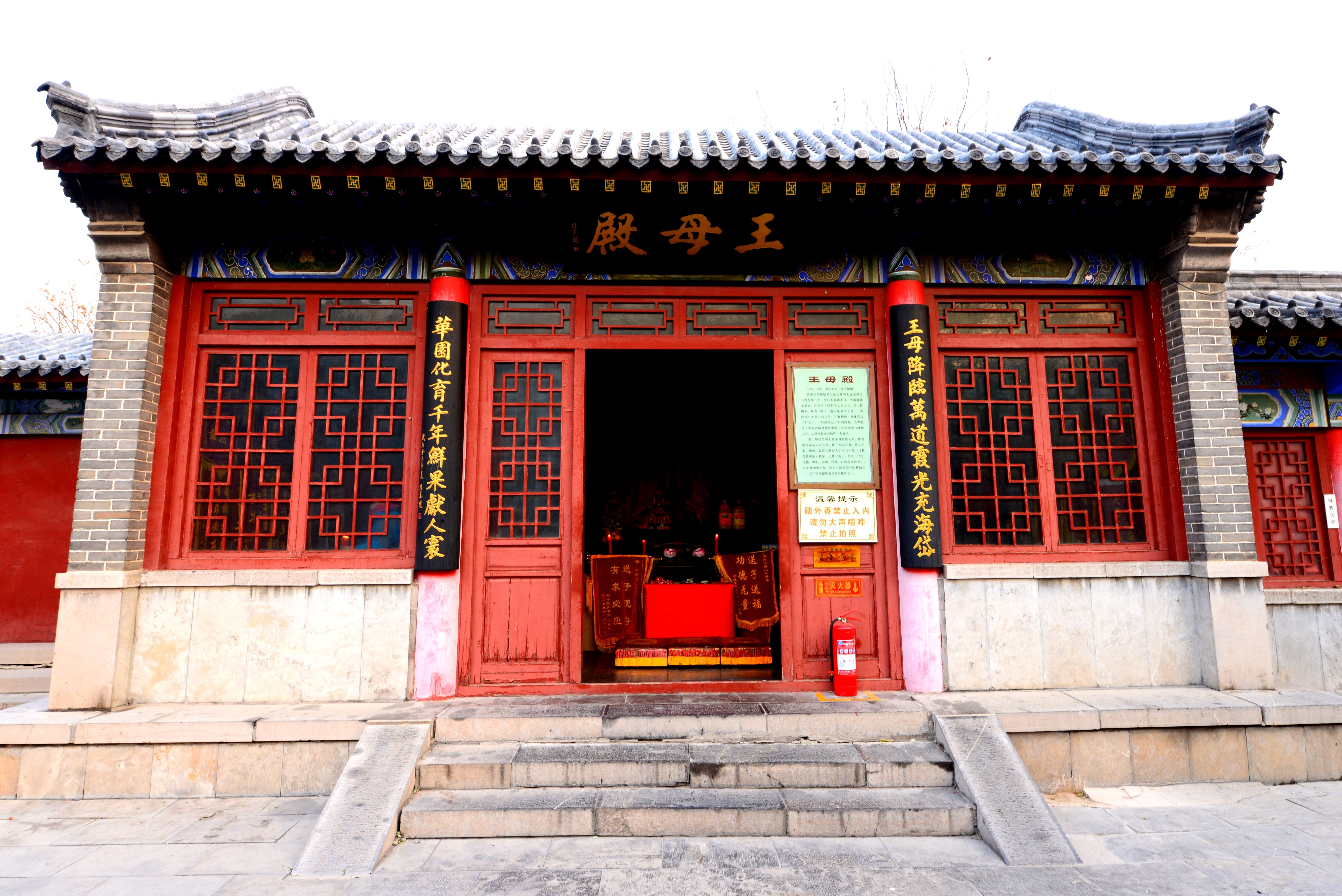 千佛山是济南三大名胜,济南三大景点千佛山