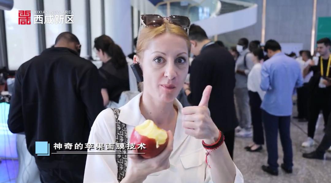 外媒记者点赞苹果“面膜”