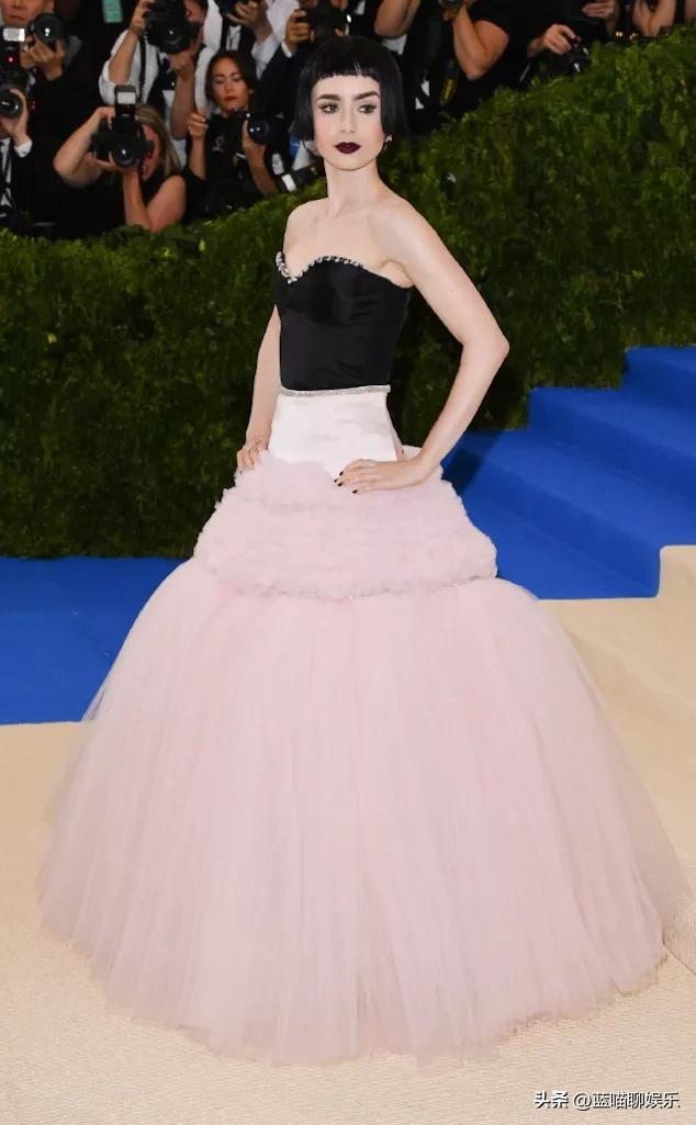 莉莉柯林斯致敬奥黛丽赫本,奥黛丽赫本vs莉莉柯林斯