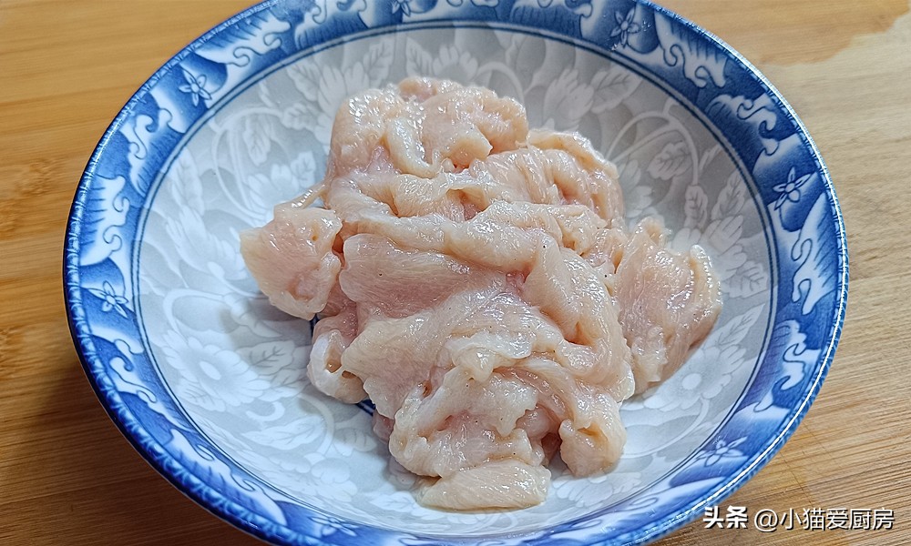 凉拌鸡胸肉最好吃的六种做法,麻辣鲜香嫩滑爽口的凉拌鸡胸肉