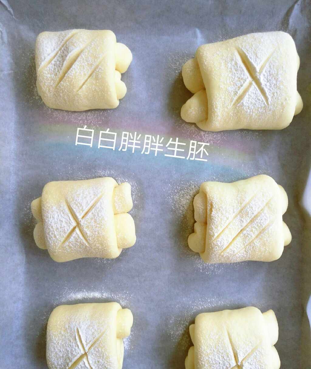 我很喜欢吃蛋糕，面包，酥饼……很喜欢西点，重点不是...