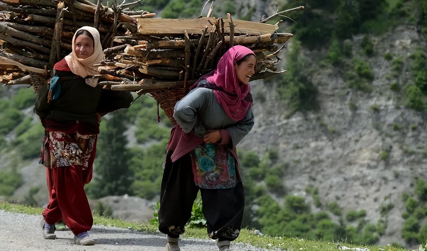 印度对待人贩子的酷刑,克什米尔平民遭印军酷刑致死