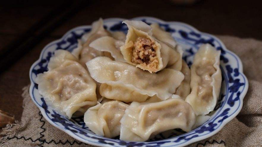 饺子馅是调好保存还是不调,调好的白菜饺子馅怎么保存一晚上