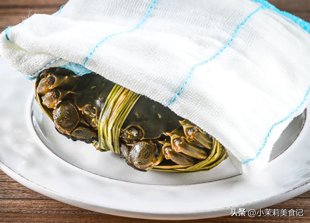 怎么保存螃蟹放冰箱,螃蟹蒸完放冰箱冷冻可以保存几天