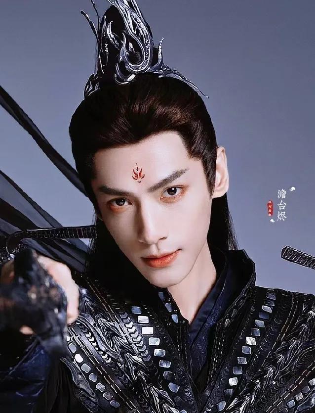 长月烬明多少集,长月烬明主题曲