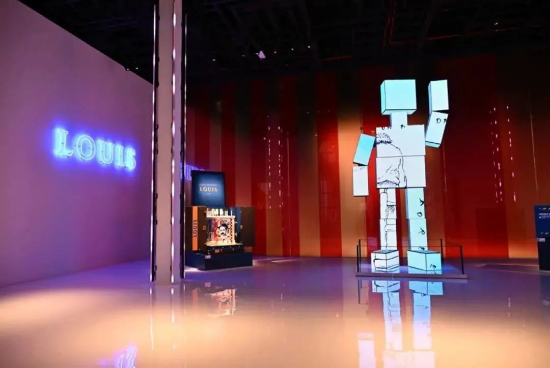 200个旅行箱，200位梦想家的旅行艺术