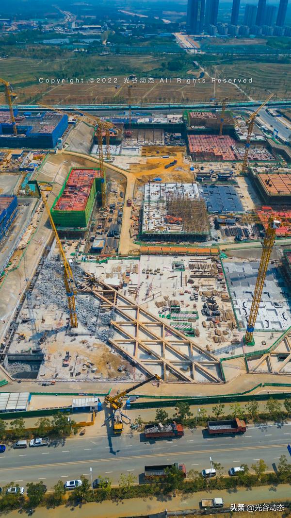 3个月不见,小米武汉科技园一期全面封顶