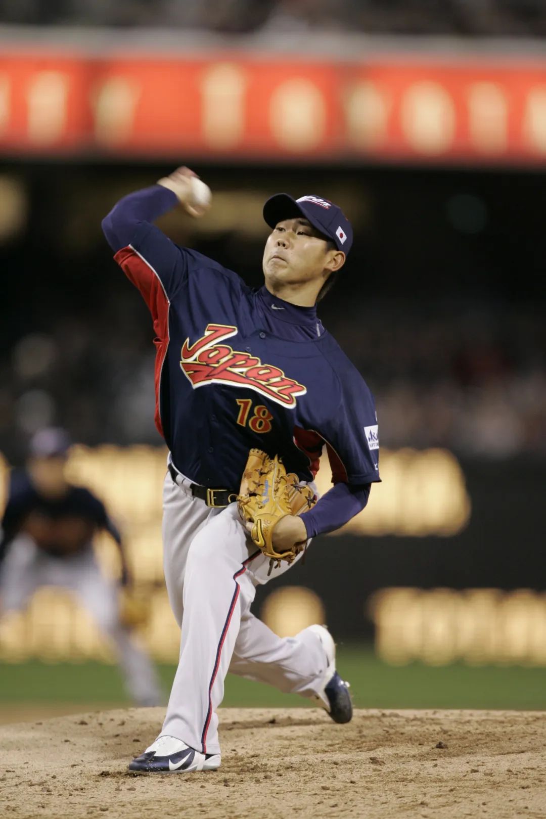 日本队剑指冠军遗憾止步16强,比赛关键时刻赢日本队