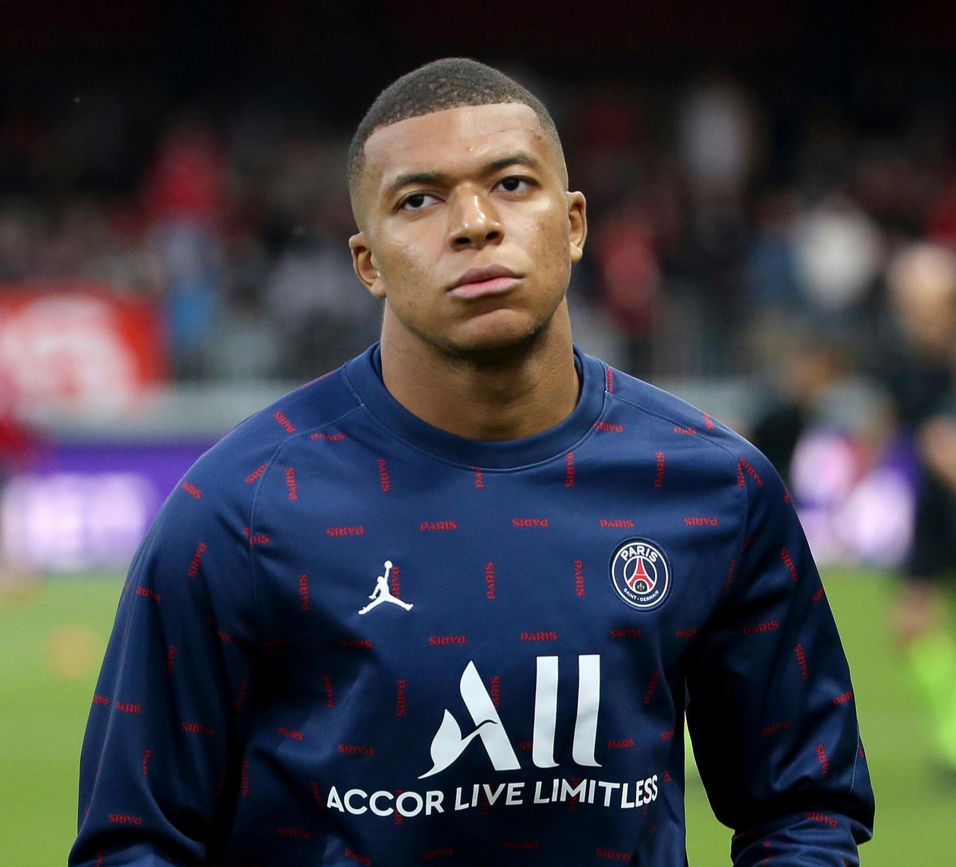 18年世界杯姆巴佩夺冠视频,新一代球王姆巴佩再次闪耀世界杯