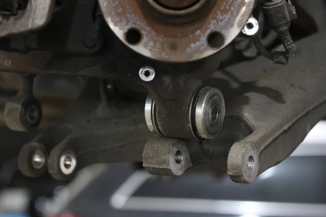 大众100万左右的车辉腾,重庆二手辉腾全面翻新修复