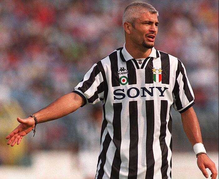 足球巨星排名历史最新,各个年份出生的足球巨星