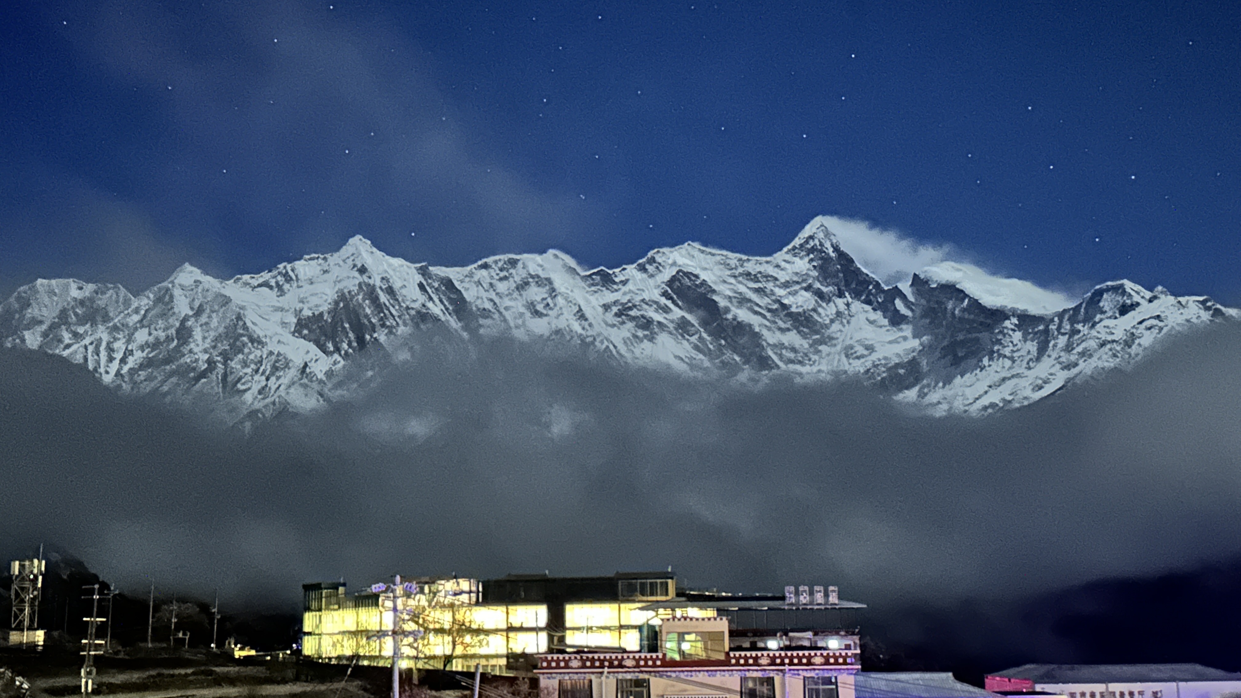 西藏名山南迦巴瓦峰意义,见到南迦巴瓦