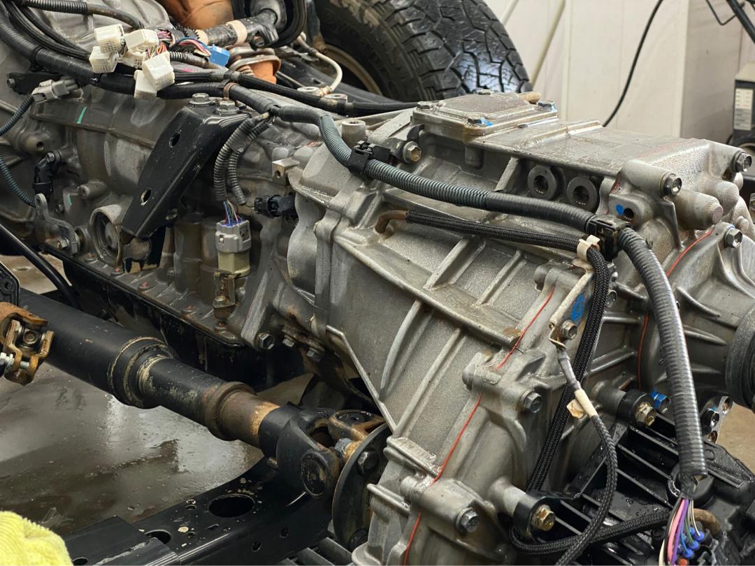 丰田霸道老车翻新升级好的出售,搞工地车翻新