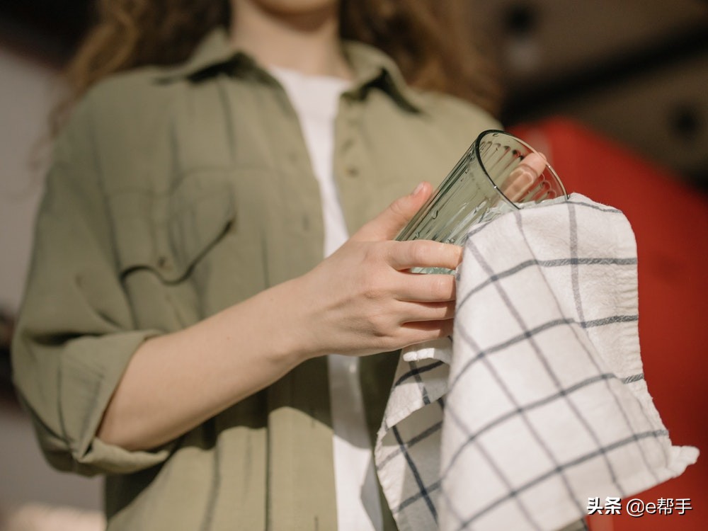 保温杯子里的茶渍怎么去除,茶渍咖啡渍如何去除