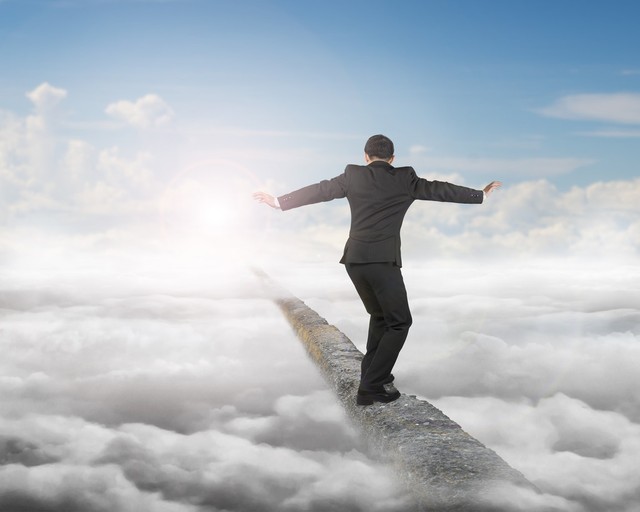 面对困难的挑战只要你肯相信自己,相信自己你一定会战胜一切困难