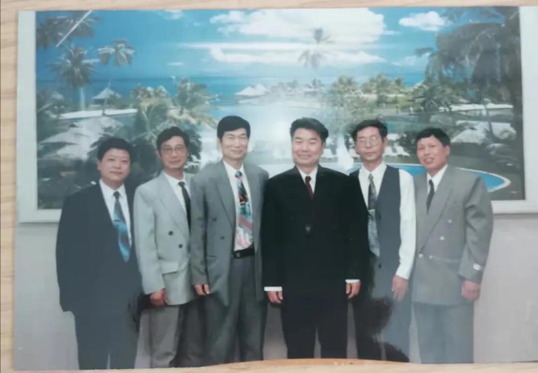 「追忆芳华」“自由王国我为王”——忆开封高中王致正老师