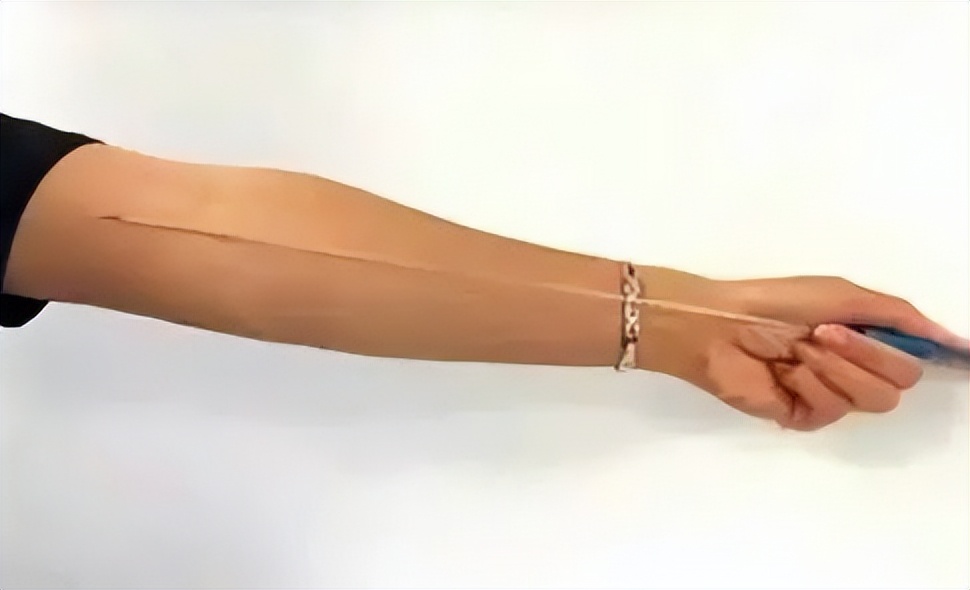 @某女星，为什么不能说是老公精子不行？