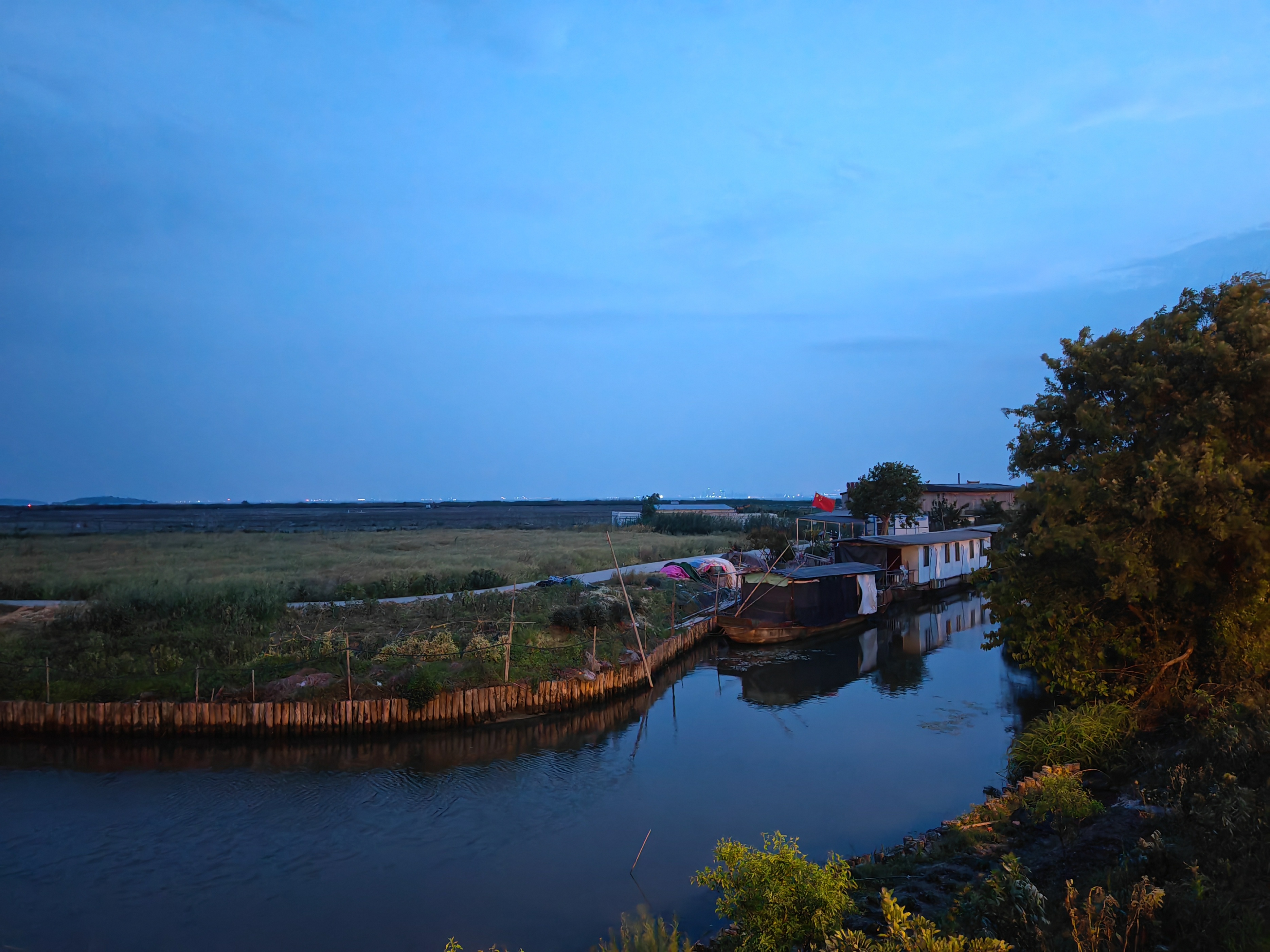 为什么国产手机拍照会模糊,国产旗舰手机为什么喜欢拍照