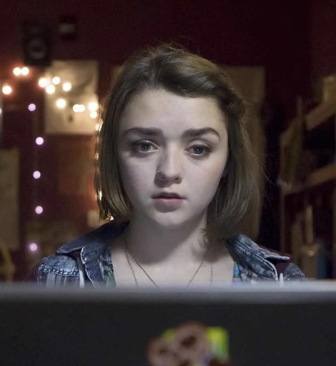 粉发女孩去世了，“凶手”又隐身了