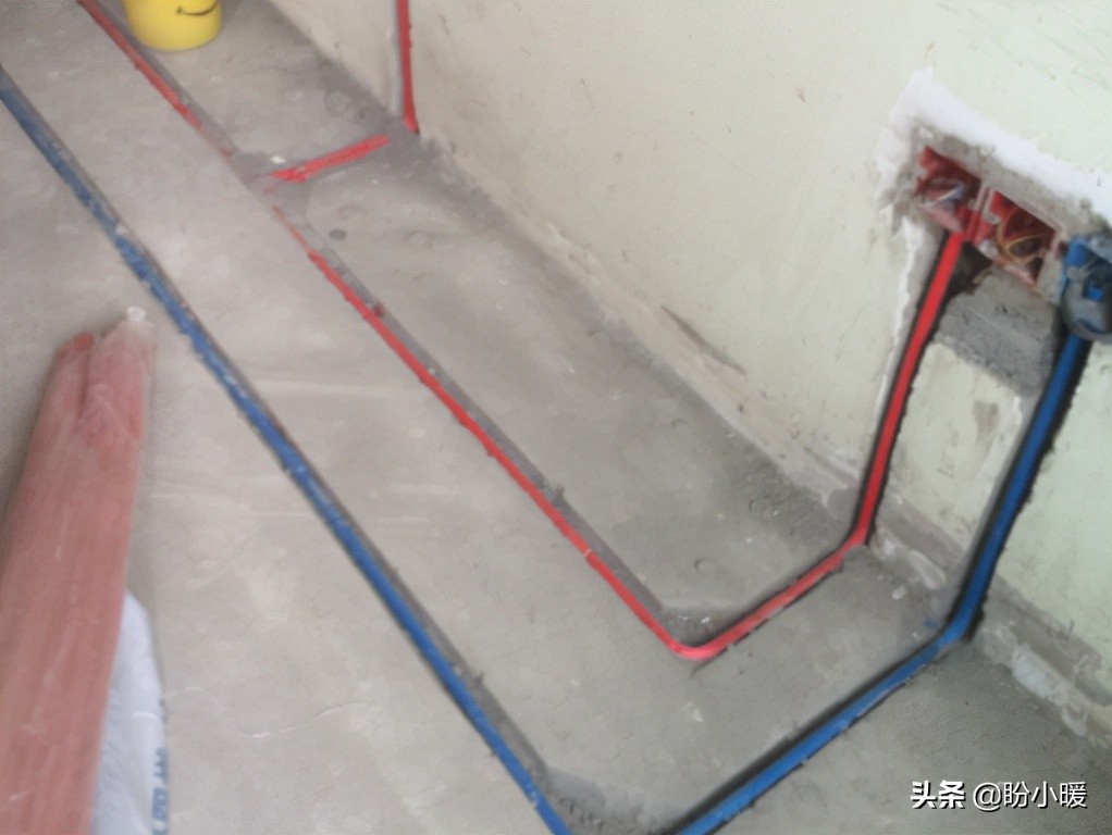 家里暗装的电线短路怎么维修,家里电线老化走明线怎么换