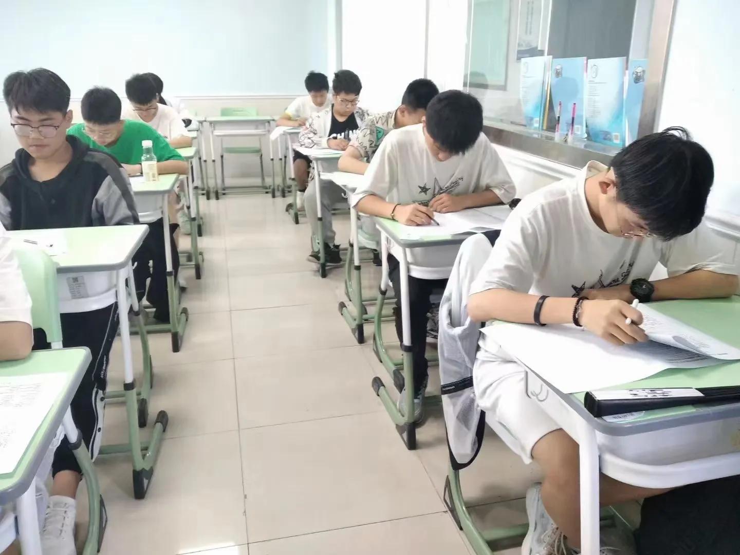 中考没有考上高中怎么上,初中毕业没考上高中该怎样择校