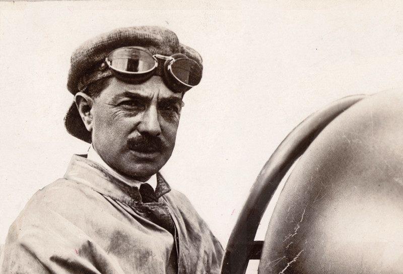 从优秀赛车手到跑车品牌缔造者的变身法拉利之父成长的传奇之路