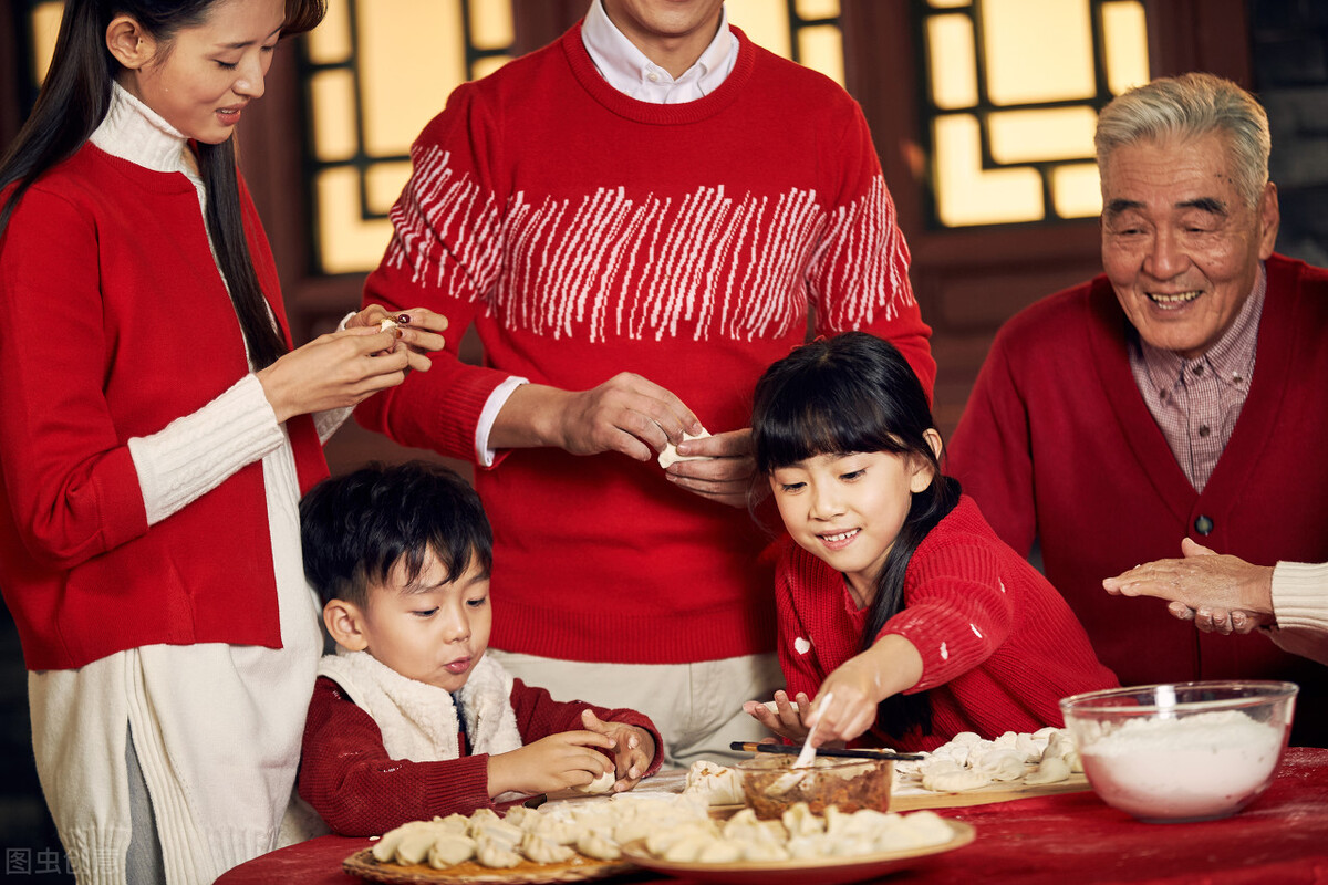 十首过春节的中国古诗词,关于春节的古诗10首完整的