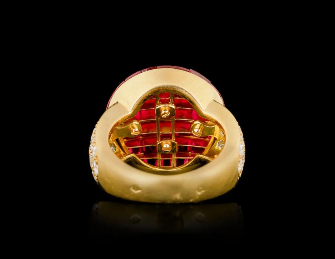 百达翡丽稀有款,百达翡丽镂空陀飞轮全球限量手表