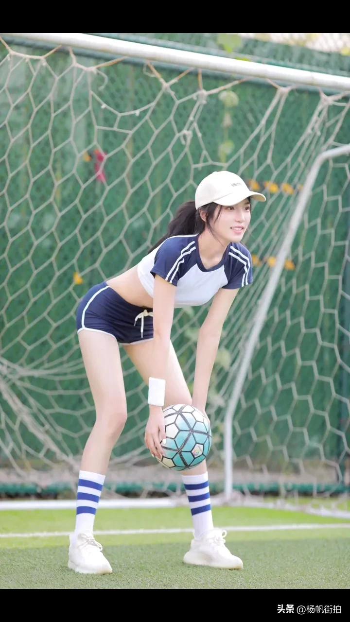 世界杯2022卡塔尔美女镜头,卡塔尔世界杯足球美女集锦