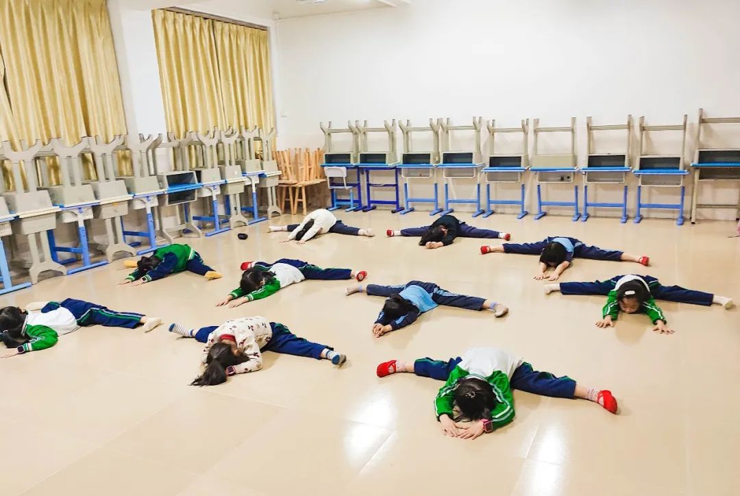 东莞市塘厦镇林村小学校园,东莞市塘厦镇林村小学