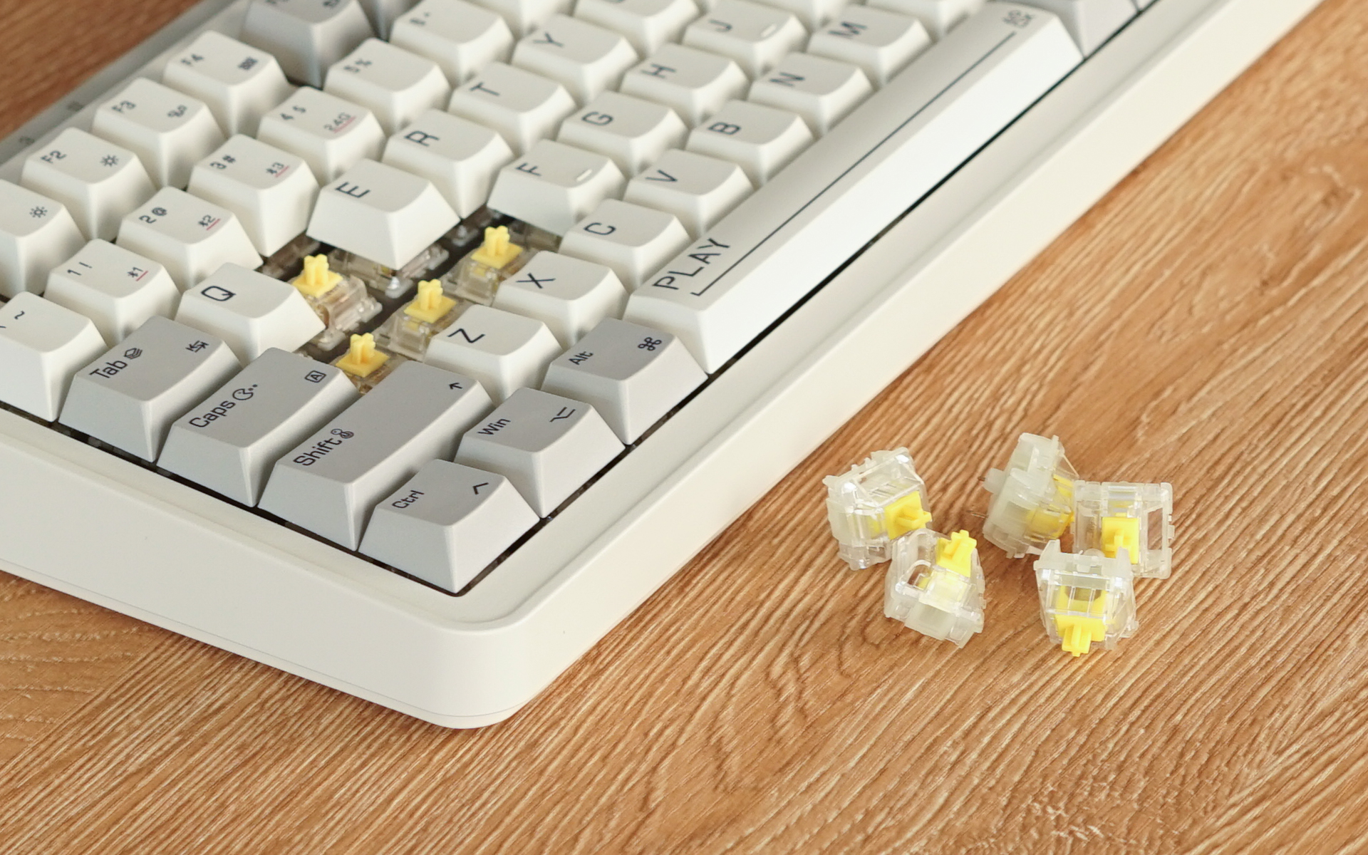 简洁情怀风,功能齐备83键,米物ARTZ830机械键盘体验