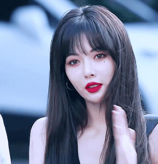 盘点韩国女明星最敢穿的衣服,韩国女星近期着装精选