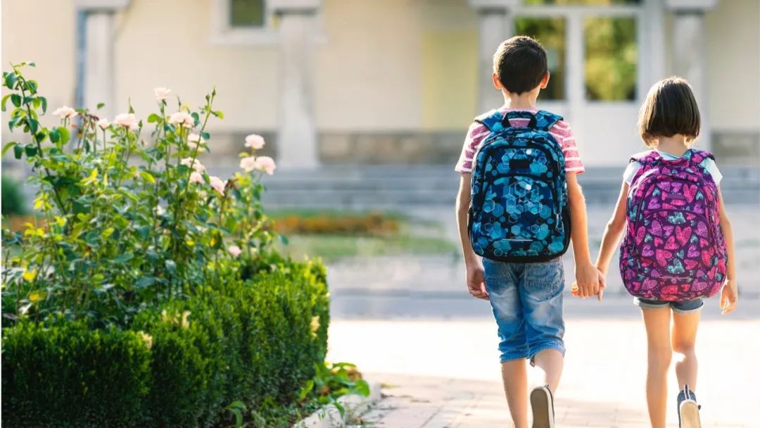 熊孩子多动症有哪些表现,3岁宝宝特别好动是多动症吗