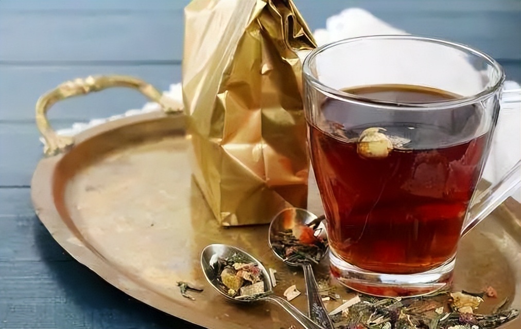 健康科普警惕高温来袭注意防暑,高温来袭科学防暑