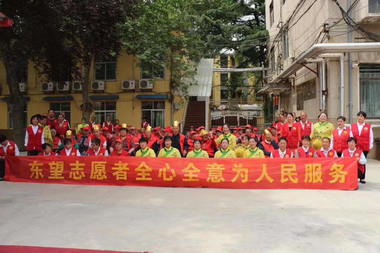 别样生日会情暖老人心：东望志愿者走进渭南市景华医养院为老人举办集体生日会